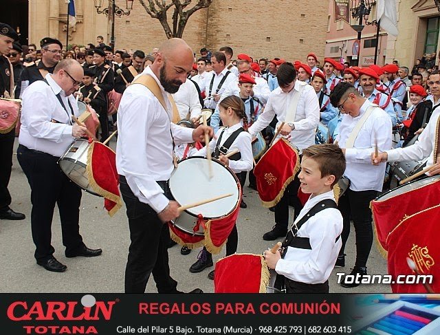 Armaos participando en la tamborada de Domingo de Resurreccion - 12