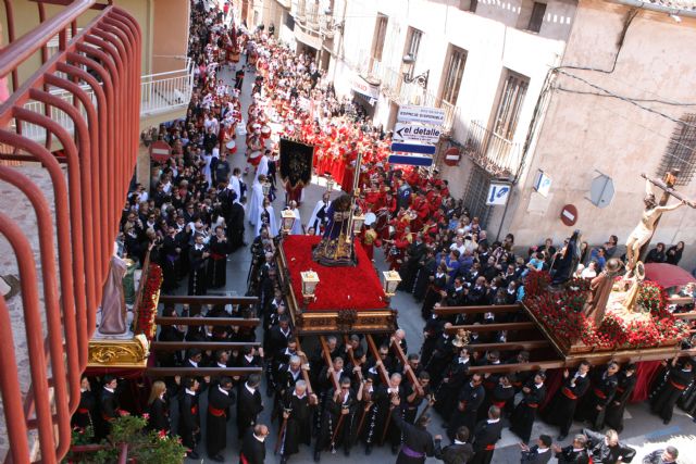 Encuentro con la Hermandad de Jesús en el Calvario. Viernes Santo medio día 2014 - 74