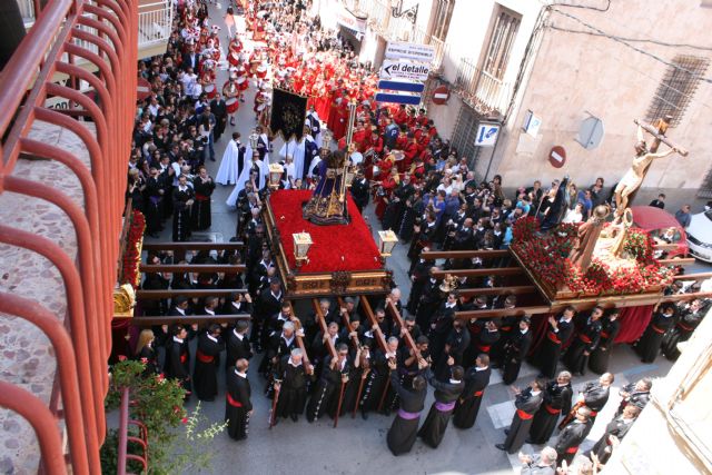 Encuentro con la Hermandad de Jesús en el Calvario. Viernes Santo medio día 2014 - 75