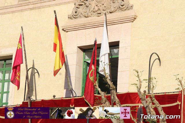 Jueves Santo. Recogida de la bandera 2023. Reportaje 2 - 63